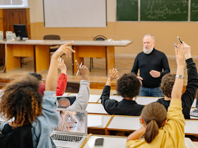 Teaching Students Digital Hygiene in the Age of Cloud Storage
