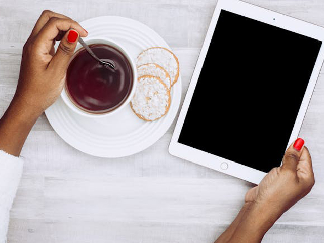 iPad Picks for Students: Which Model Fits Your Study Style--and Why ESR Tech Accessories Make It Even Better