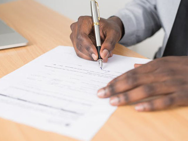 10 Smart Ways Students Can Make Their College Applications Stand Out